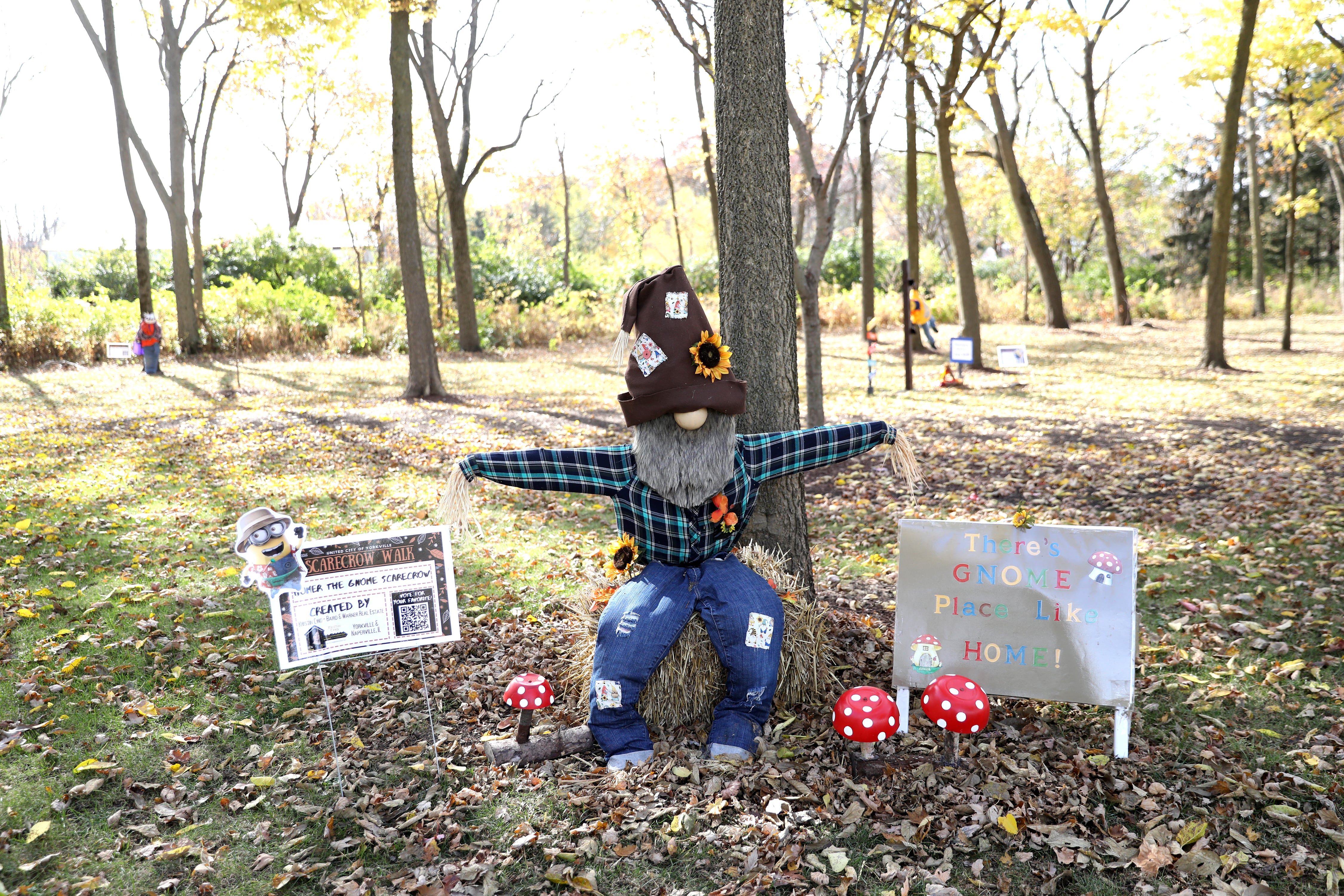 5 Things to Do: Halloween party at Suzy’s Bar & Grill, Scarecrow Walk & more this weekend in Kendall County — Downers Grove Arts news