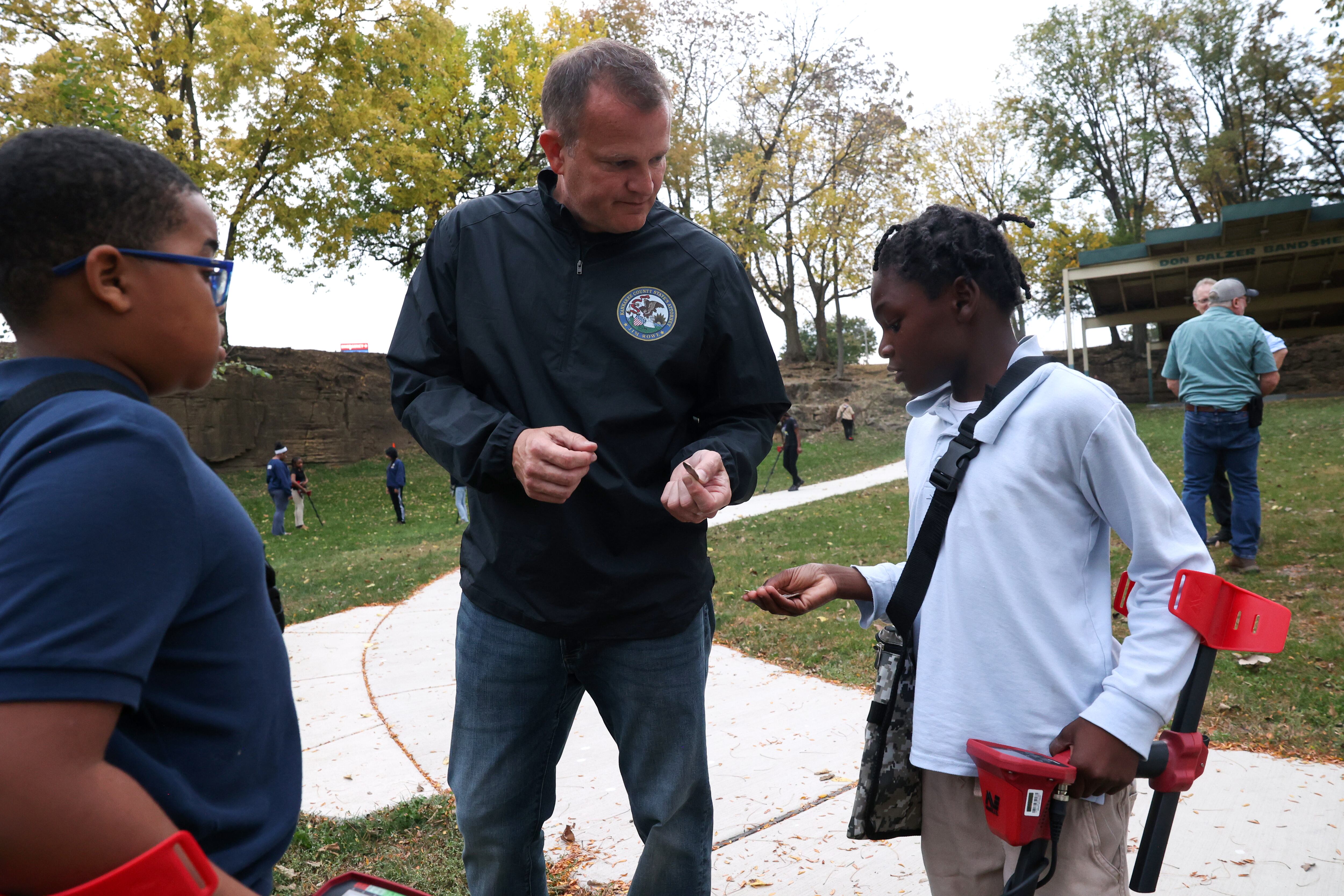 State’s attorney hopes metal detection club helps area kids find more than just treasure — Downers Grove Health news